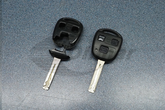 Reparar llave mando Lexus / Toyota